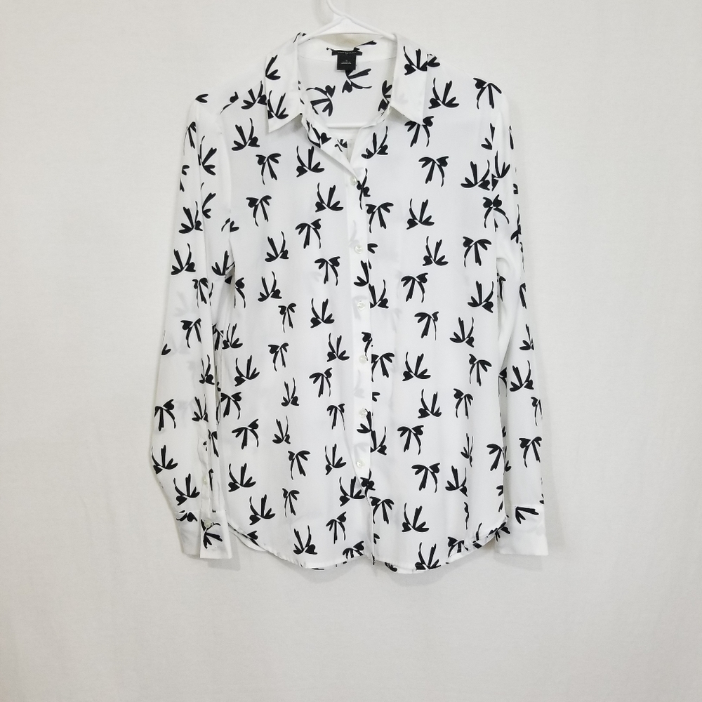 Ann Taylor Black and White Button Down Shirt